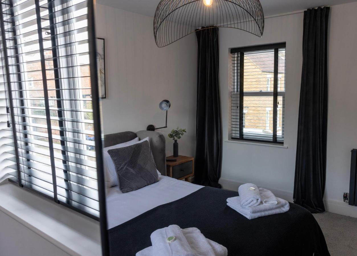 Charming 3-Bed House With 1 Parking Space Κάντεμπερι Εξωτερικό φωτογραφία