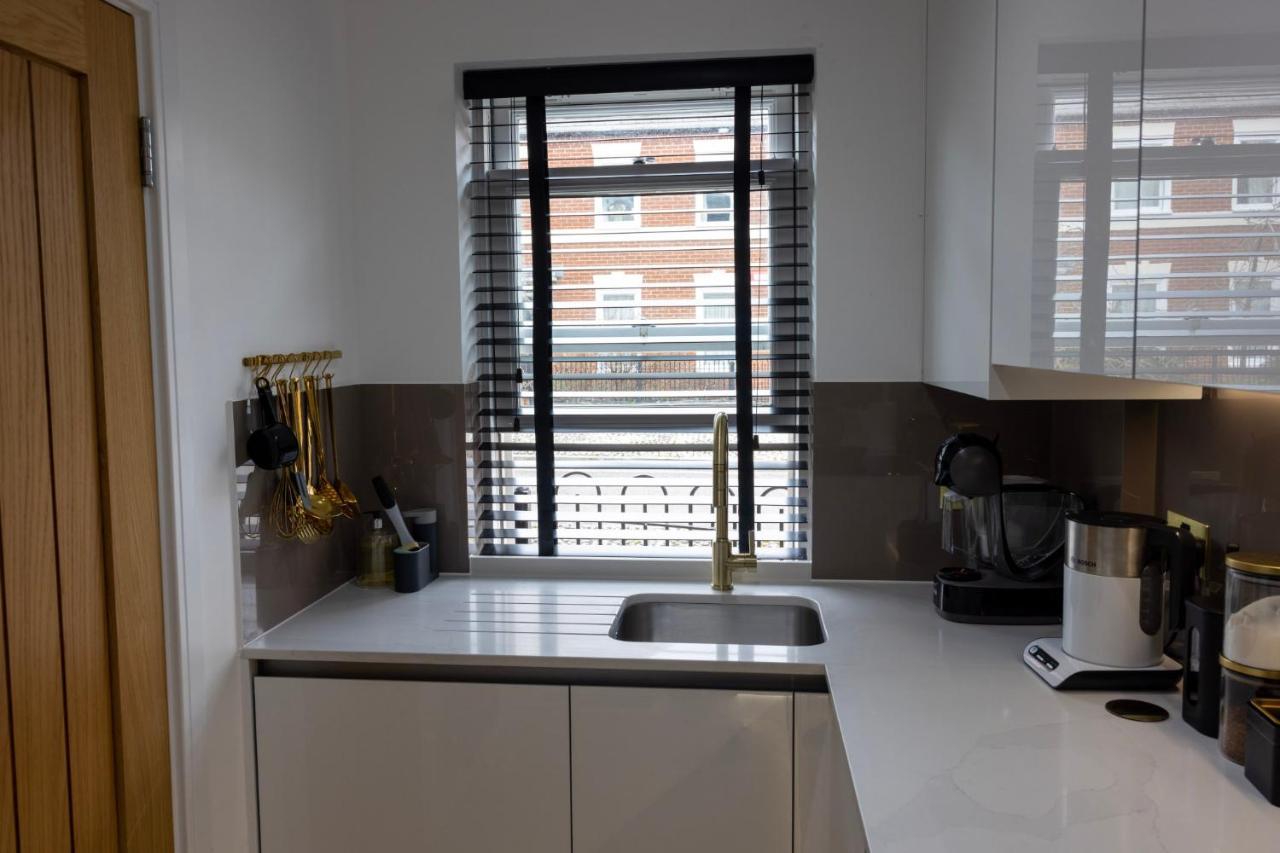 Charming 3-Bed House With 1 Parking Space Κάντεμπερι Εξωτερικό φωτογραφία
